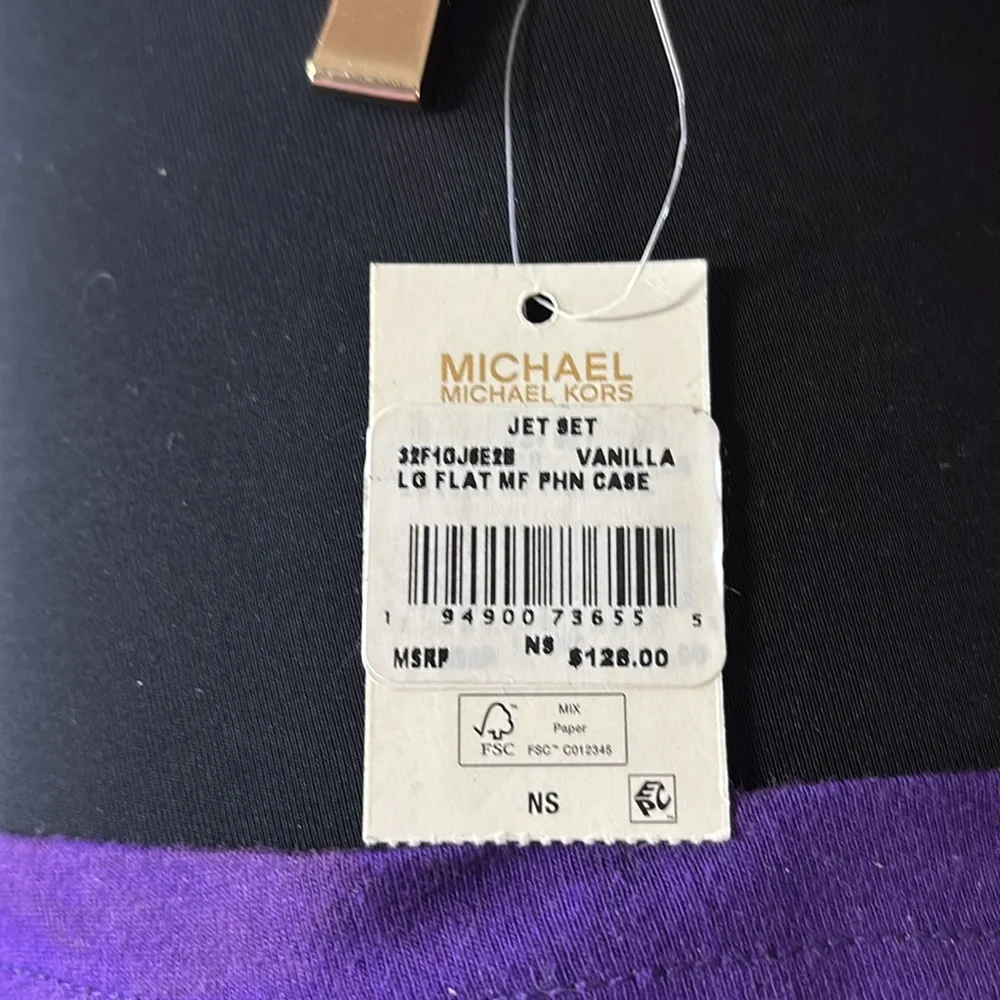 Michael Kors Jet Set Vanilla Wallet/Wristlet - Picture 8 of 8